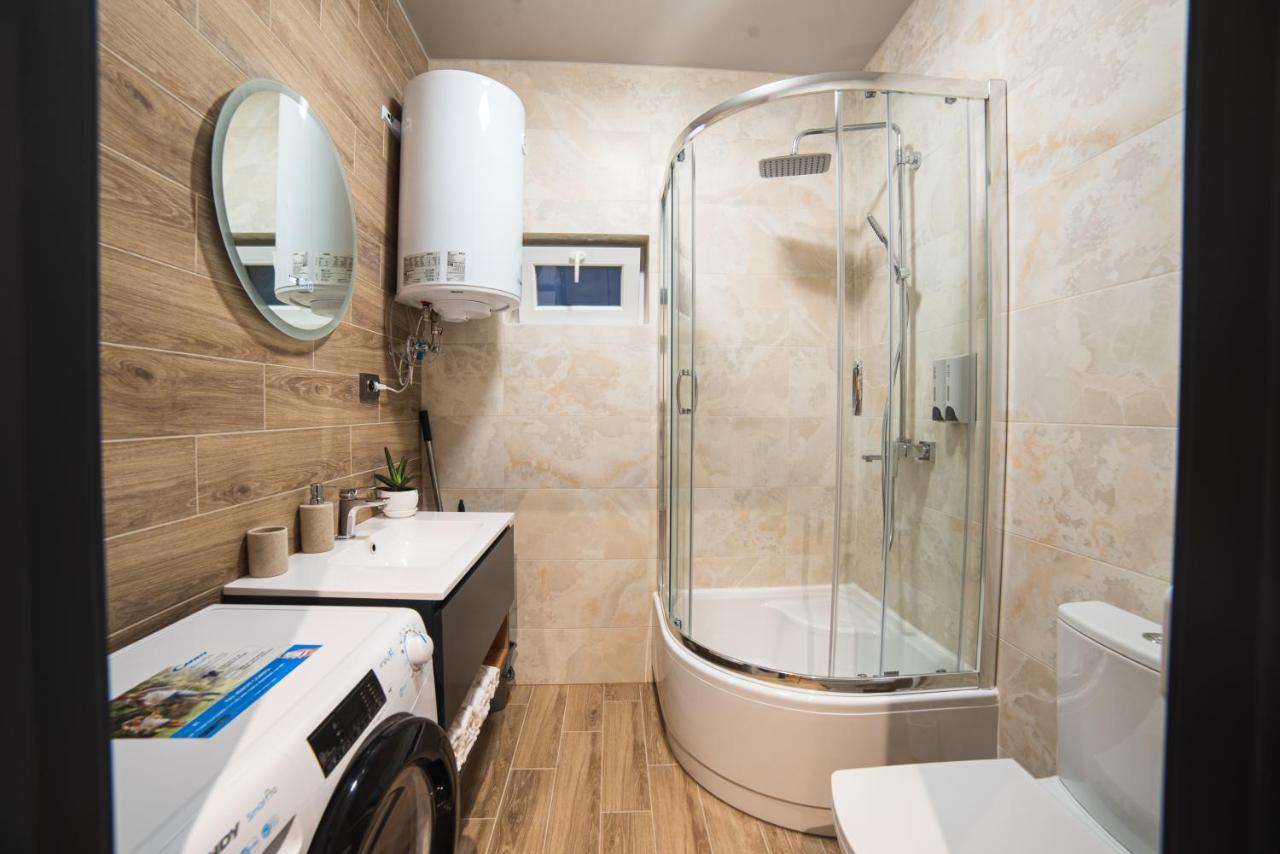 Luxury Apartments Petofi Uschhorod Exterior foto
